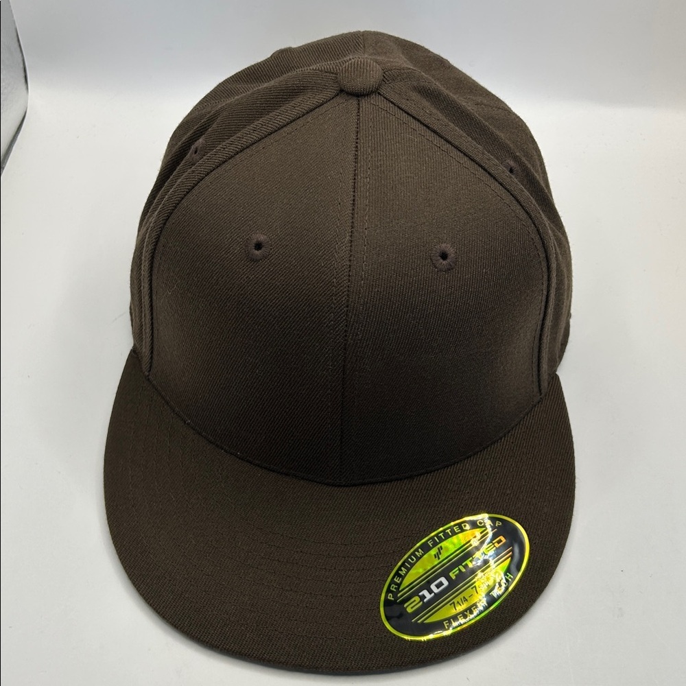 Brown Fitted baseball Cap. Brand new.  Never worn - Picture 2 of 14
